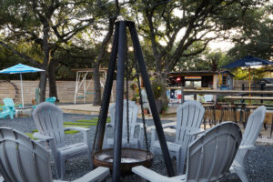 Helotes Country Club and Beer Garden
